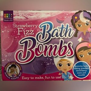 STRAWBERRY FIZZ BATH BOMBS